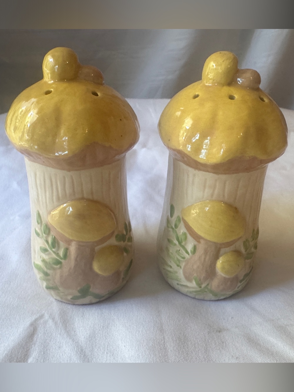 Hand-Painted and Mushroom Ceramic Salt and Pepper Shakers - Picture 1 of 6